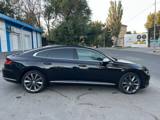 2020 Volkswagen Arteon I, чёрный, 3850000 рублей, вид 4
