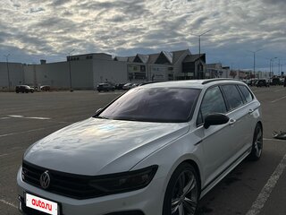 2019 Volkswagen Passat B8 Рестайлинг, белый, 3800000 рублей, вид 1