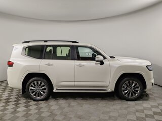2026 Toyota Land Cruiser 300 Series, белый, 16500000 рублей, вид 4