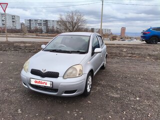 2003 Toyota Vitz I (P10), серебристый, 387000 рублей, вид 3