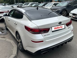 2018 Kia Optima IV Рестайлинг, белый, 1480000 рублей, вид 4
