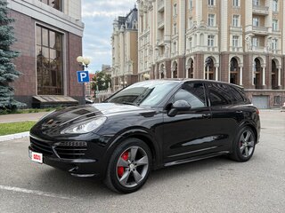 2013 Porsche Cayenne Diesel II (958), чёрный, 2330000 рублей, вид 1