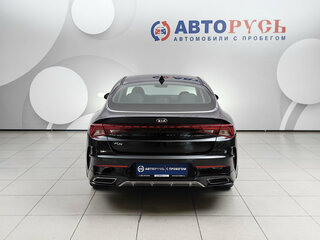 2020 Kia K5 III, чёрный, 2489000 рублей, вид 4