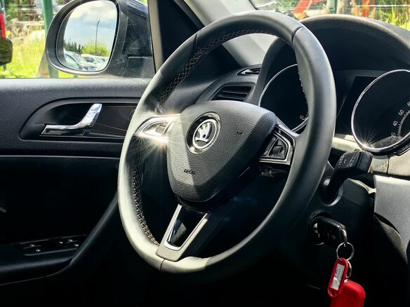 2017 Skoda Yeti I Рестайлинг, серый - вид 11