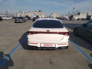 2020 Kia K5 III, белый, 1950000 рублей, вид 4