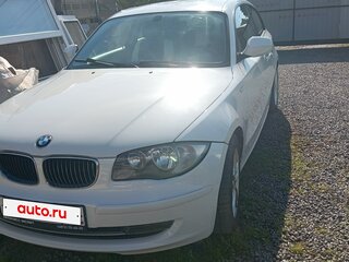 2011 BMW 1 серии 118i I (E81/E82/E87/E88) Рестайлинг, белый, 700000 рублей, вид 1