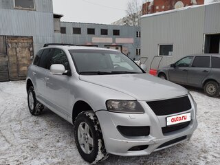2005 Volkswagen Touareg I, серебристый, 1150000 рублей, вид 3