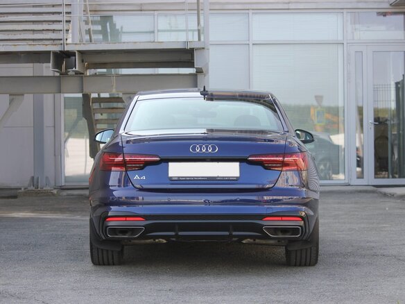 2020 Audi A4 35 TFSI V (B9) Рестайлинг, синий, 3500000 рублей - вид 4