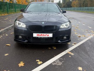 2011 BMW 5 серии 550i xDrive VI (F10/F11/F07), синий, 2050000 рублей, вид 2