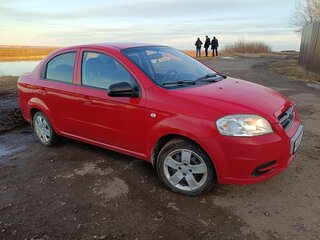 2007 Chevrolet Aveo I Рестайлинг, красный, 248000 рублей, вид 3