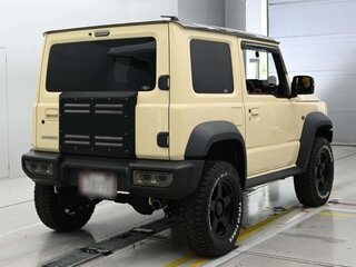 2023 Suzuki Jimny Sierra IV, бежевый, 1790000 рублей, вид 2