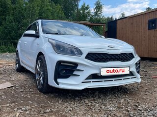 2017 Kia Rio IV, белый, 650000 рублей, вид 3