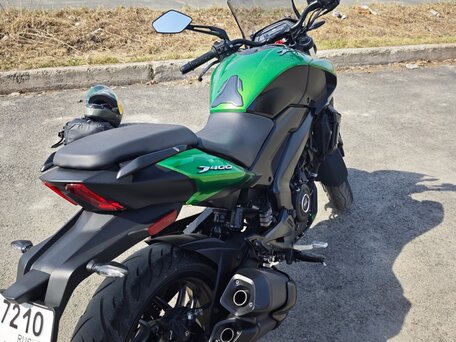 2021 Bajaj Dominar 400, зелёный, 355000 рублей, вид 4