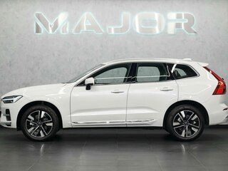 2025 Volvo XC60 II Рестайлинг, белый, 6305000 рублей, вид 3