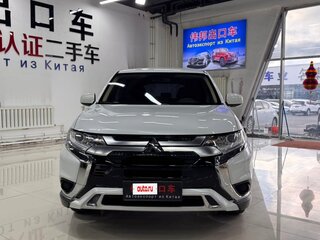 2022 Mitsubishi Outlander III Рестайлинг 3, белый, 1800606 рублей, вид 2