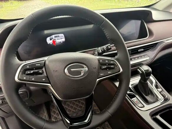 2022 GAC Trumpchi M6 Pro, белый - вид 4