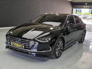 2022 Hyundai Sonata VIII (DN8), чёрный, 2400000 рублей, вид 1