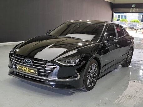 2022 Hyundai Sonata VIII (DN8), чёрный, 2400000 рублей, вид 1