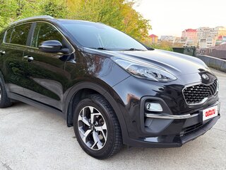 2021 Kia Sportage IV Рестайлинг, чёрный, 2265000 рублей, вид 1