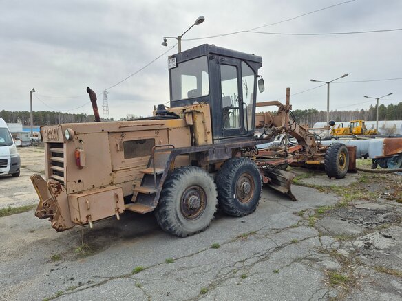 1997 ЧСДМ Автогрейдеры, жёлтый, 440000 рублей - вид 7