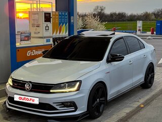 2017 Volkswagen Jetta GLI VI Рестайлинг, серый, 2150000 рублей, вид 3