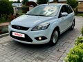 2009 Ford Focus II Рестайлинг, белый, 799000 рублей