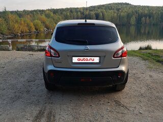 2013 Nissan Qashqai I Рестайлинг, серебристый, 969000 рублей, вид 3