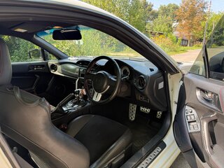 2013 Toyota GT86 I, белый, 2000000 рублей, вид 5