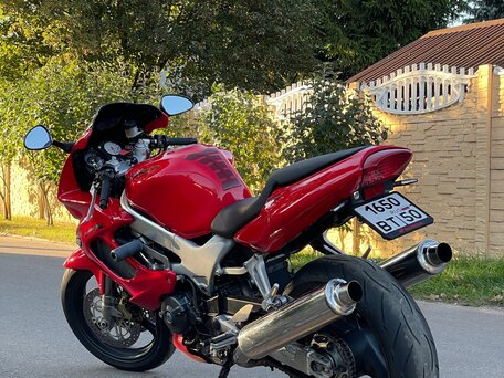 1999 Honda VTR 1000, красный, 395000 рублей, вид 3