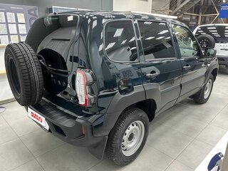 2024 Lada (ВАЗ) Niva Travel I, зелёный, 1363000 рублей, вид 4