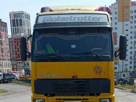 1999 Volvo FH, золотистый, 1150000 рублей, вид 3