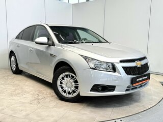2010 Chevrolet Cruze I, серебристый, 570000 рублей, вид 3