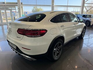 2021 Mercedes-Benz GLC Coupe 300 I (C253) Рестайлинг, белый, 4999000 рублей, вид 4