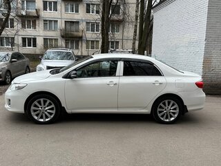 2012 Toyota Corolla X (E140, E150) Рестайлинг, белый, 750000 рублей, вид 4