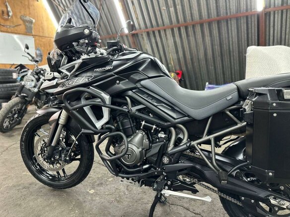 2019 Triumph Tiger 1200, чёрный, 1080000 рублей - вид 14