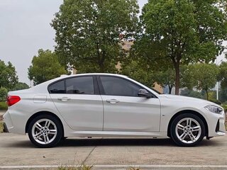2023 BMW 1 серии 120i III (F52) Рестайлинг, белый, 1710001 рублей, вид 4