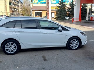 2019 Opel Astra K, белый, 1450000 рублей, вид 3