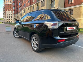 2013 Mitsubishi Outlander III, чёрный, 1330000 рублей, вид 4