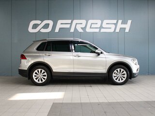 2018 Volkswagen Tiguan II, серебристый, 2760000 рублей, вид 5