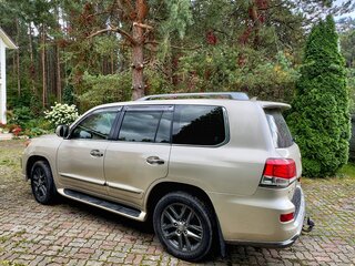 2013 Lexus LX 570 III Рестайлинг, бежевый, 3690000 рублей, вид 2