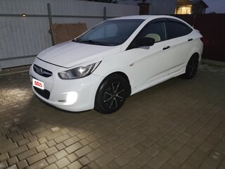 2012 Hyundai Solaris I, белый, 620000 рублей, вид 2
