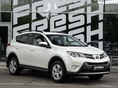 Toyota RAV4 IV (XA40)