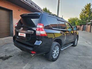 2014 Toyota Land Cruiser Prado 150 Series Рестайлинг 1, чёрный, 2990000 рублей, вид 5