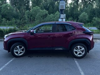 2021 Toyota Yaris Cross I, красный, 1700000 рублей, вид 5