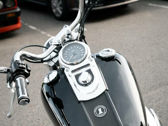 2013 Harley-Davidson Dyna Glide Custom, чёрный, 650000 рублей - вид 10