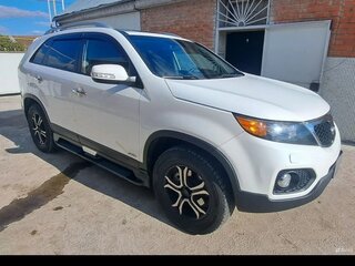 2011 Kia Sorento II, белый, 1550000 рублей, вид 2