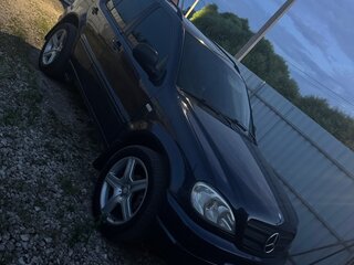 1998 Mercedes-Benz M-Класс 320 I (W163), синий, 650000 рублей, вид 3