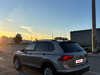 2021 Volkswagen Tiguan II Рестайлинг, коричневый, 2540000 рублей, вид 5