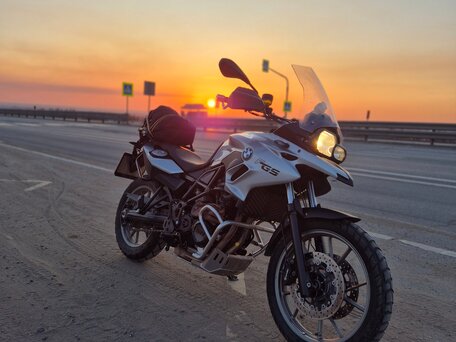 2013 BMW F 700 GS, серебристый, 600000 рублей, вид 4