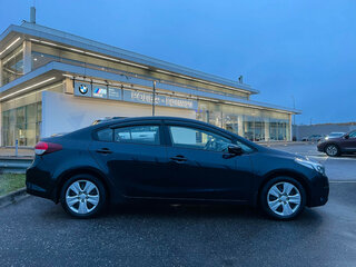 2019 Kia Cerato III Рестайлинг (Classic), синий, 1547000 рублей, вид 4
